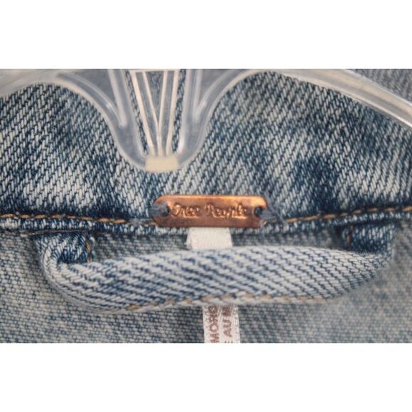 FREE PEOPLE DISTRESSED DESTROYED Denim Jacket Women's Size XS Light Indigo - Picture 10 of 12